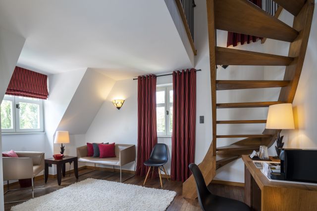 Salon chambre n° 8 Hôtel &amp; Auberge de l'Illwald à Sélestat, Alsace