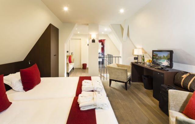Chambre n° 14 Hôtel &amp; Auberge de l'Illwald à Sélestat, Alsace
<div class="simple-translate-system-theme">
<div>
<div class="isShow simple-translate-button" style="height:22px;width:22px;"> </div>

<div class="simple-translate-panel" style="font-size:13px;height:200px;width:300px;">
<div class="simple-translate-result-wrapper">
<div class="simple-translate-move"> </div>

<div class="simple-translate-result-contents">
<p class="simple-translate-result"> </p>

<p class="simple-translate-candidate"> </p>
</div>
</div>
</div>
</div>
</div>
