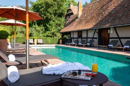 Swimming Pool <span><span><span>Auberge de L’Illwald, Hotel and Restaurant in Sélestat, Alsace</span></span></span>