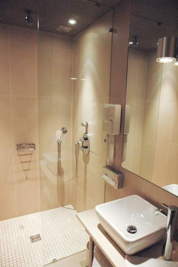 Salle de bain Hôtel & Auberge de l'Illwald à Sélestat, Alsace