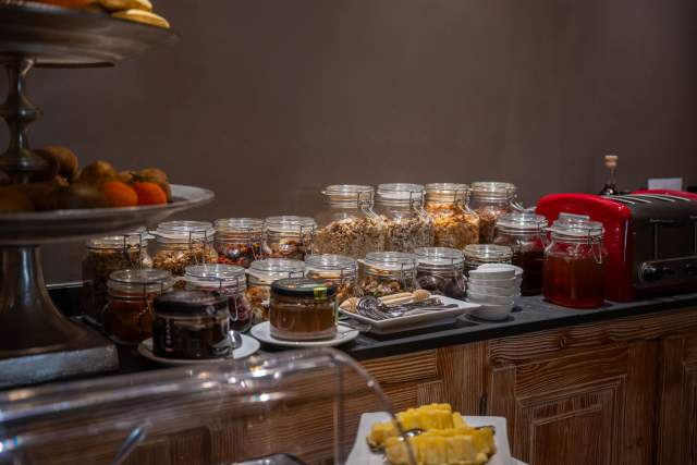 Petit-déjeuner Hôtel &amp; Auberge de l'Illwald à Sélestat, Alsace